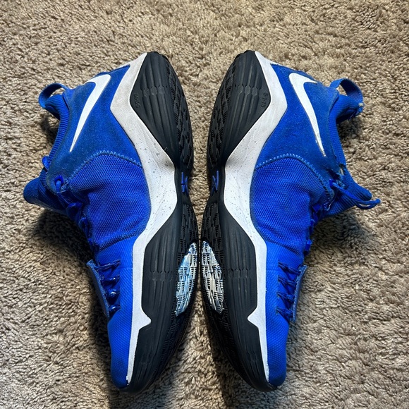 Great condition 
Used lightly 
Open to offers and questions!
Need to sell - Picture 2 of 3